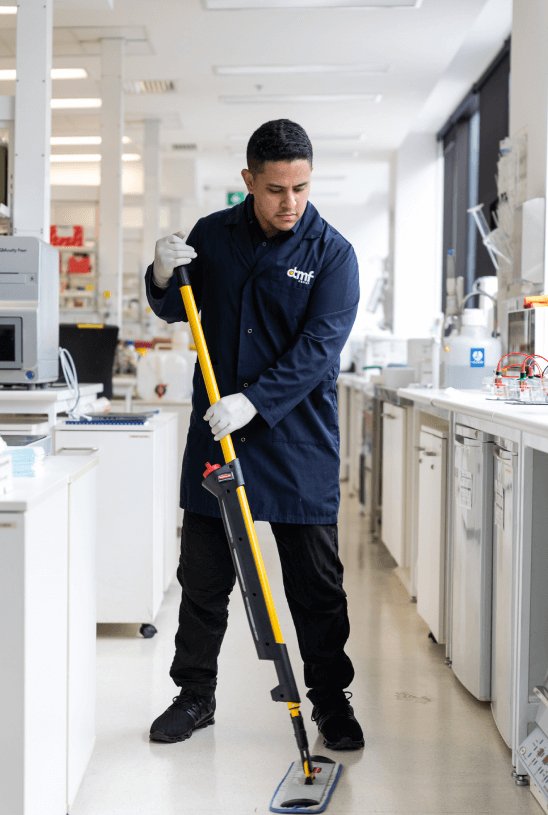 Laboratory cleaners in Melbourne cleaning medical laboratories